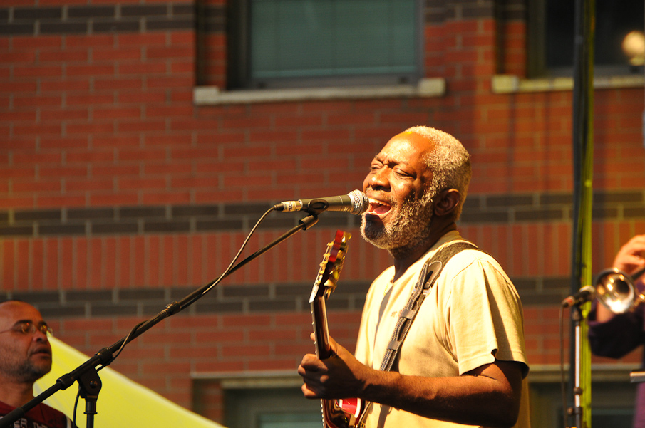 Fete de la Musique Evry 2009 - Kassav 353.jpg